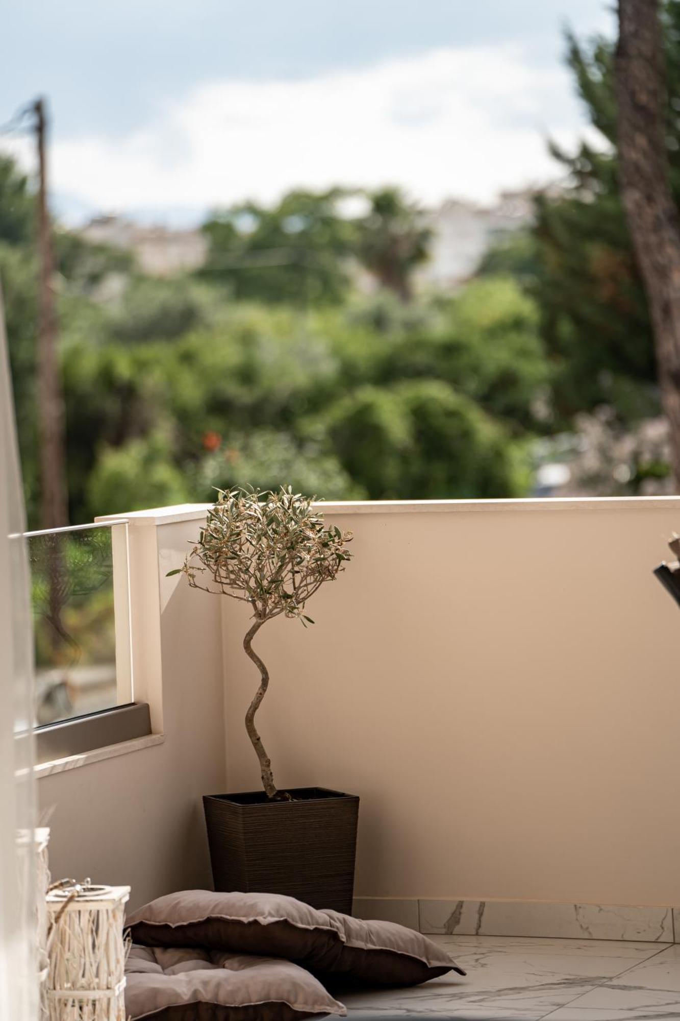 Euphoria Apartment Kalamata Bagian luar foto