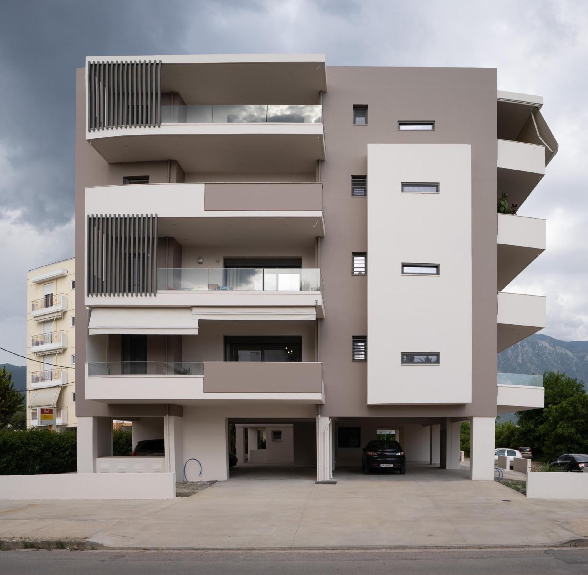 Euphoria Apartment Kalamata Bagian luar foto
